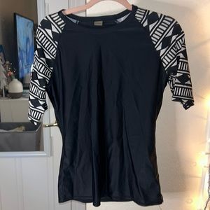 Old Navy Half Sleeve Swim Shirt Large Black and White.